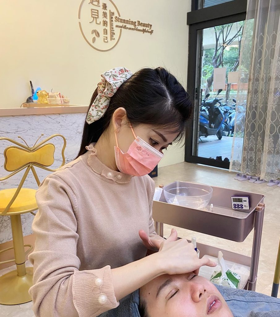 菁豔美妍 Stunning Beauty 做臉 清粉刺