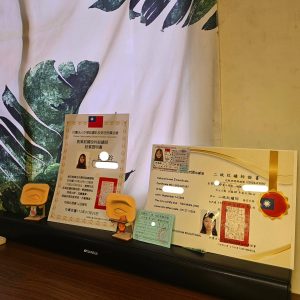 花田顏究所｜高雄半永久紋繡｜高雄無框感霧眉｜高雄野生飄眉｜高雄通透感霧唇｜高雄角蛋白睫毛管理｜高雄韓式角蛋白｜高雄韓式睫毛管理｜高雄韓式翹睫術｜高雄專業眉型設計｜高雄毛流矯正